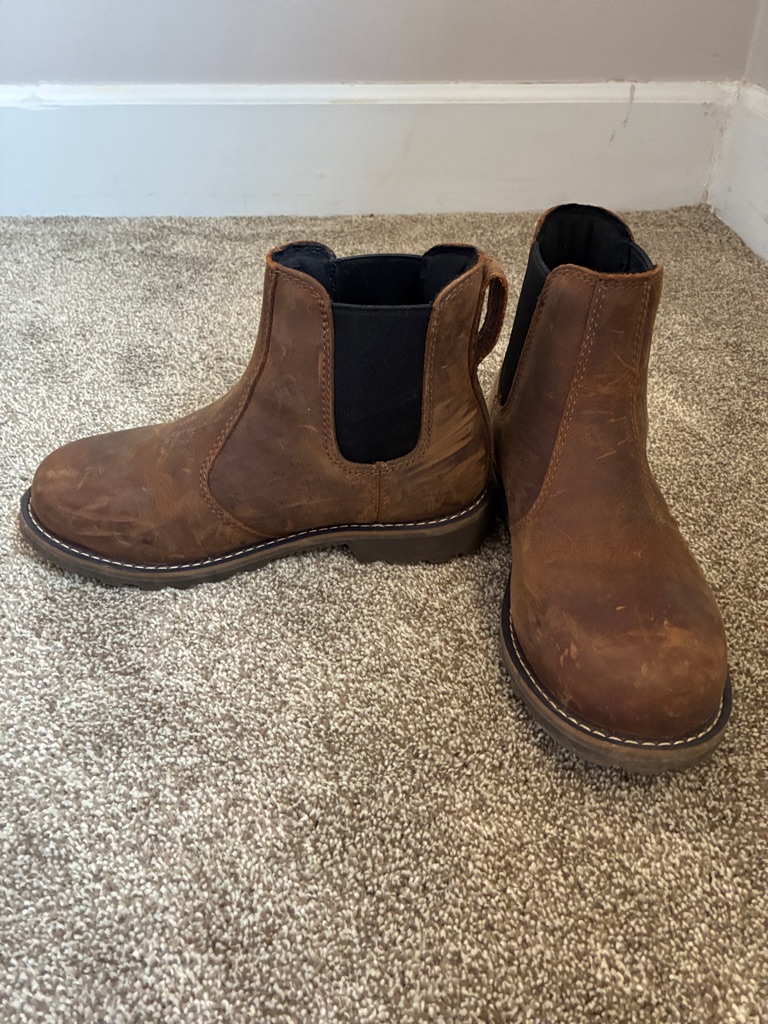 Carhartt Womenâs Frintier Water Resistant Chelsea Ankle Boot